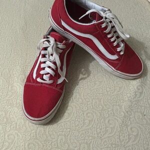 Vans Red and White Low-Top Athletic Shoes Mens 9.5 Women’s 11